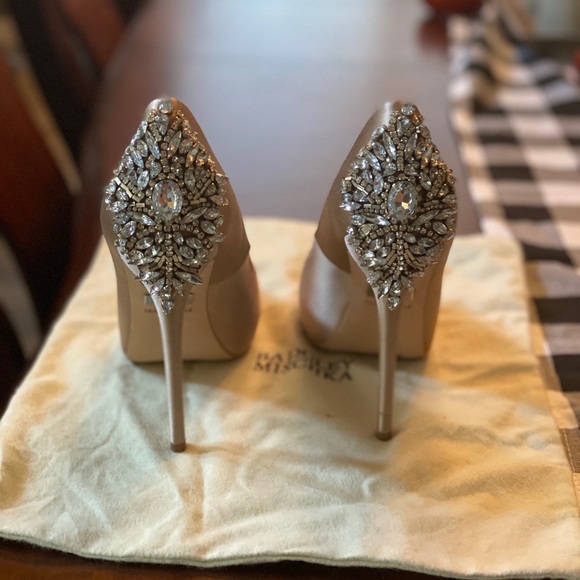 Badgley Mischka Kiara Embellished Pumps - Picture 5 of 5